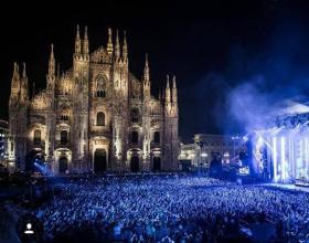 MTV Award OB - Piazza Duomo Milano - Produzione per AA productions