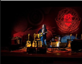 CHRIS CORNELL Produzione per LIVENATION tour Aprile 2016 presso Milano e trieste
